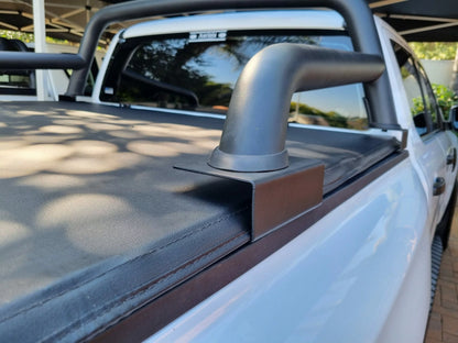 Universal Roll/Styling Bar Fitment Brackets